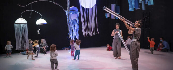 Univers by Engruna Teatre Catalonia Spain - Sydney Opera House - Sydney Kids Shows